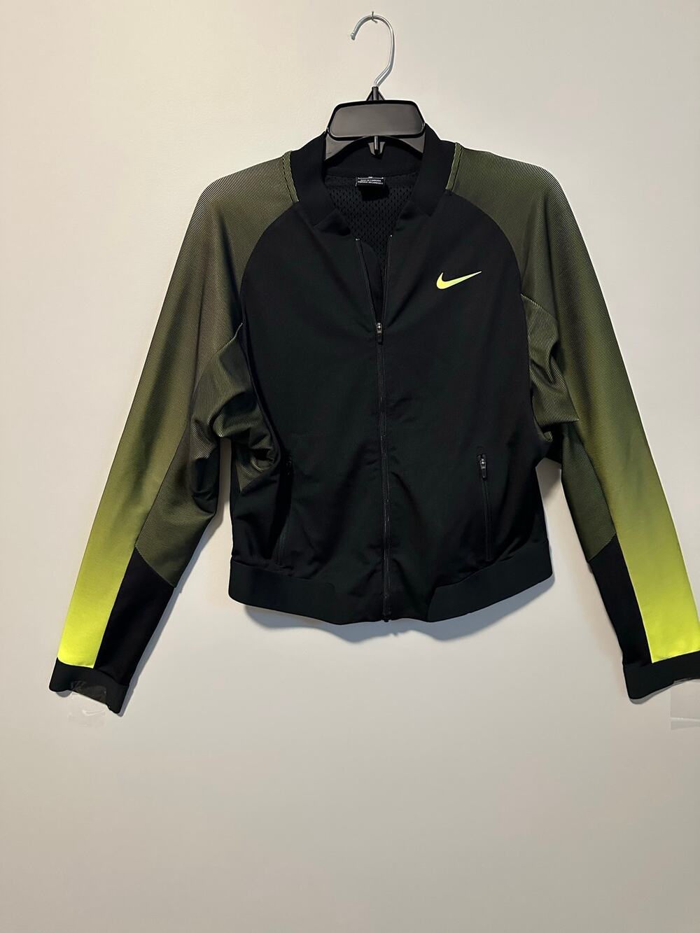 Nike Women’s L Black Green Ombre Full Zip Training Track Jacket Dri-FIT Gradient